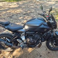 Yamaha mt-07 