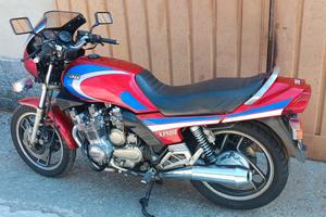 Yamaha XJ 900
