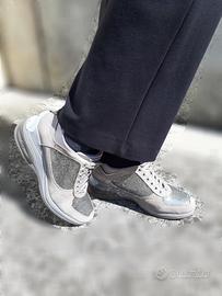 Sneakers tacco 7cm Fornarina grigie