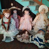 Bambole di collezione in porcellana 