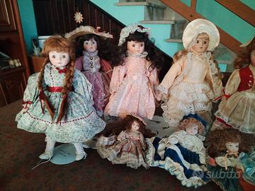 Bambole di collezione in porcellana 