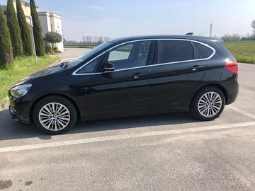 BMW Serie 2 218i luxury - 2015