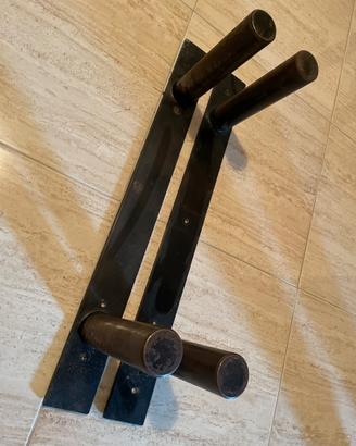 Porta dischi a muro palestra