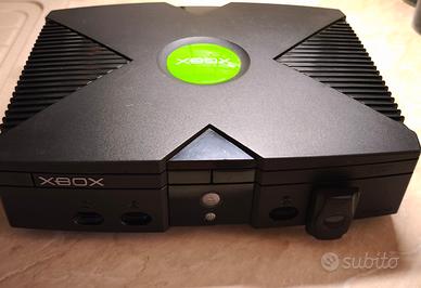 XBOX. Console  + gioistk + cavi + telecomando + 