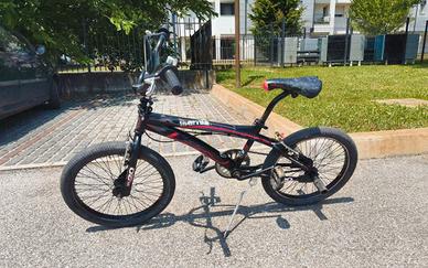 bici BMX freestyle Lombardo Isernia 20"
