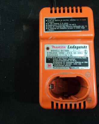 CARICABATTERIA MAKITA DC7000