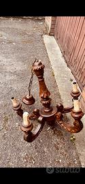 Lampadario in legno