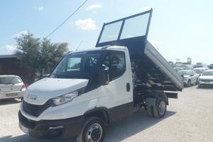 Iveco Daily 35c12 ribaltabile trilaterale