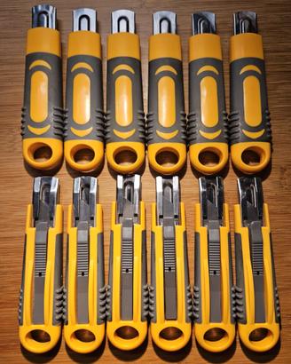 Lotto 12 Cutter Taglierino Pro Lama Retrattile