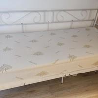 Letto singolo divanetto bianco come nuovo