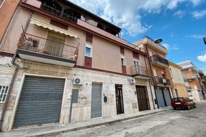 Soluzione indipendente con mansarda e terrazzo