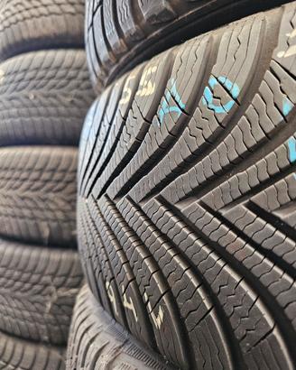 215 55 R 17 94v AO Audi Q2 Michelin ALPIN A5 95%