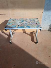 Tavolino con ruote 