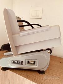 Affettatrice semi professionale