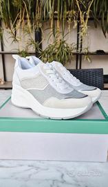 Scarpa sportiva Taglia 38