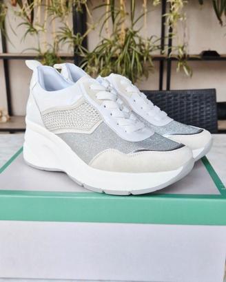 Scarpa sportiva Taglia 38