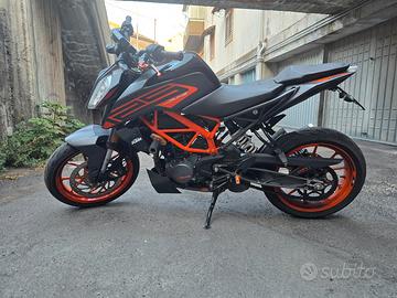 KTM 125 Duke - 2023
