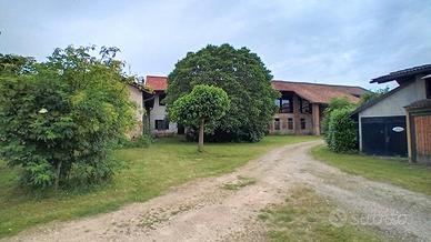 Antica cascina lombarda