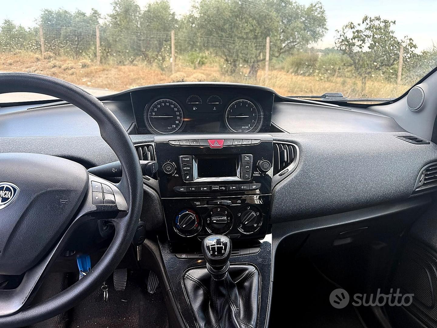 Lancia Ypsilon 2019 photo 5