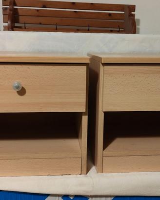 Coppia di Comodini con cassetto