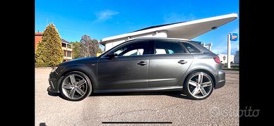 Audi A3 2.0 Tdi aut 150cv S-line S-Tronis 150cv