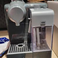 macchina a capsule Nespresso automatica 