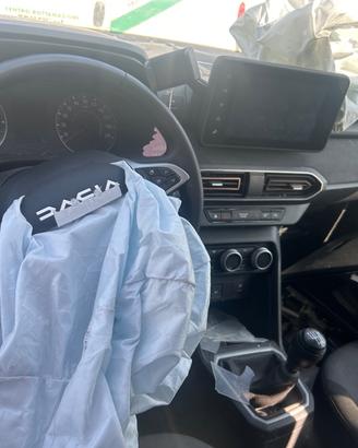 Vendiamo ricambi Dacia Jogger 2025