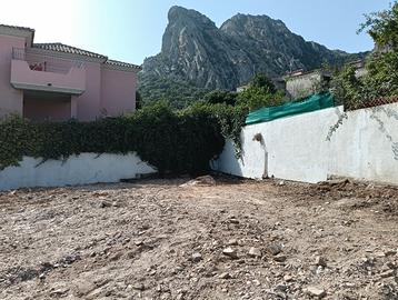 Terreno edificabile vista montagna a San Pantaleo