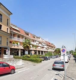 Locale commerciale libero subito