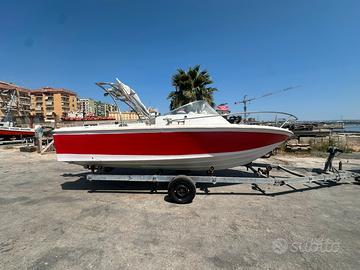 Semicabinato Cicala Bertinetti 6,50m 40 Cavalli