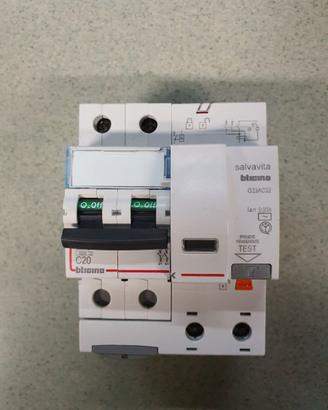 Modulo Differenziale BTICINO G23AC32 + FA82C20