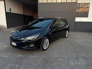 Opel Astra 1.6 CDTi. Neopatentati. Garanzia 12 mes