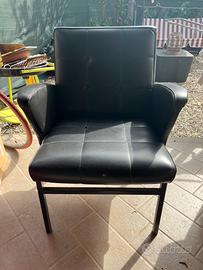 Poltrona Mid-Century Modern