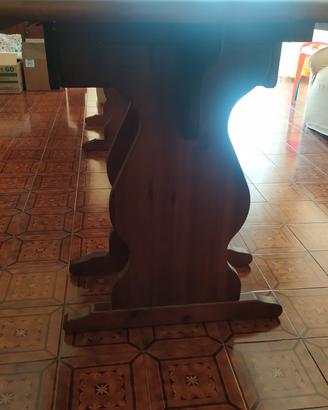 Tavolo allungabile in  legno massello