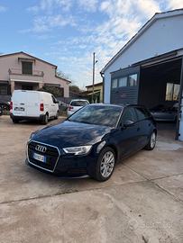 Audi A3 SPB 30 g-tron S tronic Admired