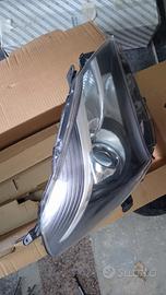 faro Toyota Yaris Hybrid 