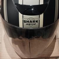 casco Shark 