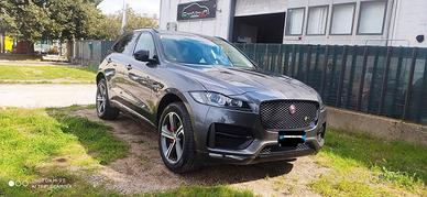 jaguar  F-pace perfetta 