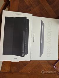 Galaxy Tab S10 FE +5G con tastiera