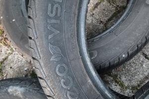 Ruote estive toyota Yaris 