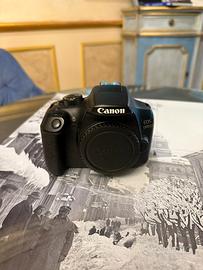 Canon eos 1300D
