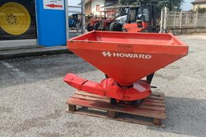 spandiconcime marca Howard per vigneto o frutteto
