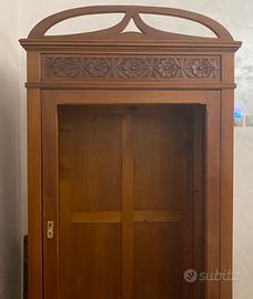 Armadio d'epoca ('900) restaurato, stile Liberty