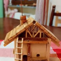 Casetta in legno fatta a mano