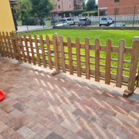 Recinzione in legno con cancello
