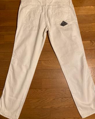 Pantaloni jeans
