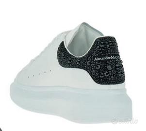 McQueen con scatola, solo consegna a mano Moncalie