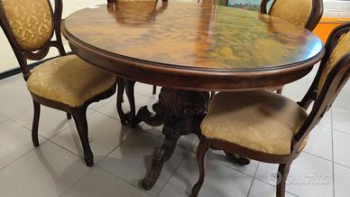 Codice: 8691  TAVOLO ROTONDO IN RADICA DI NOCE CON