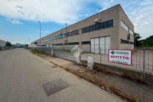CAPANNONE A FIDENZA