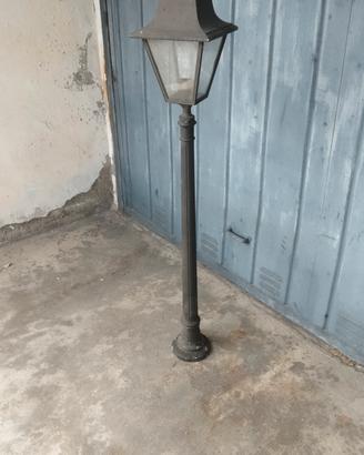 lampada da giardino 
